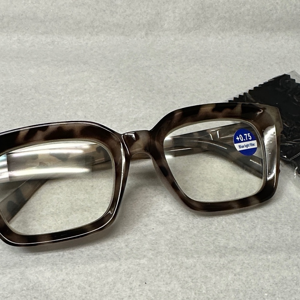 ❣️5|$25❣️Stylish Tortoise Shell Women's Glasses+0.75 blue light filter 🆕